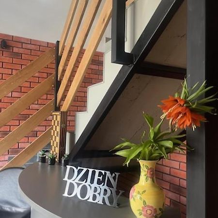 Happy 4 Aparthotel Krosno Buitenkant foto