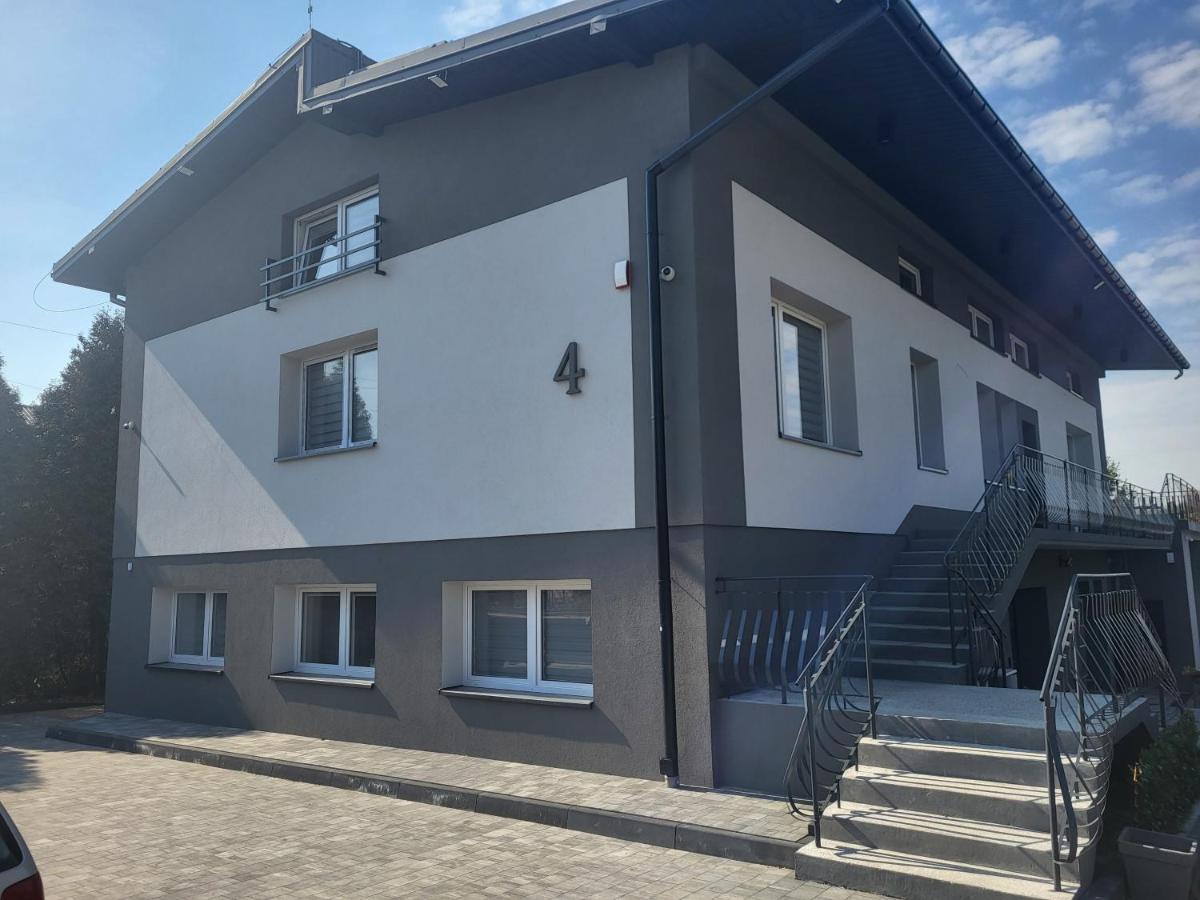 Happy 4 Aparthotel Krosno Buitenkant foto